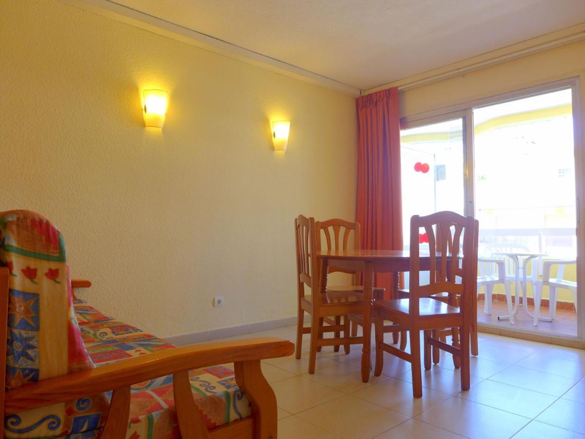 Alboran Study Apartment Салоу Екстериор снимка