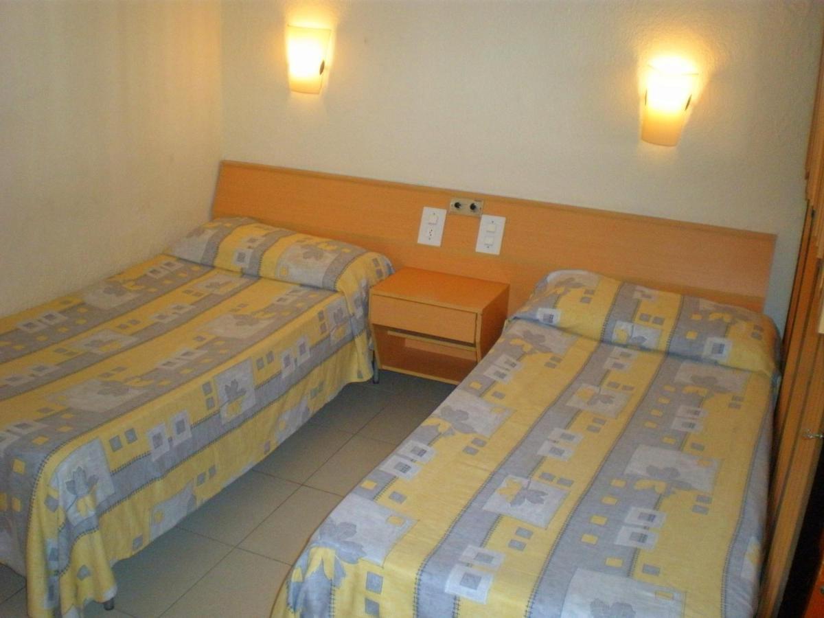 Alboran Study Apartment Салоу Екстериор снимка