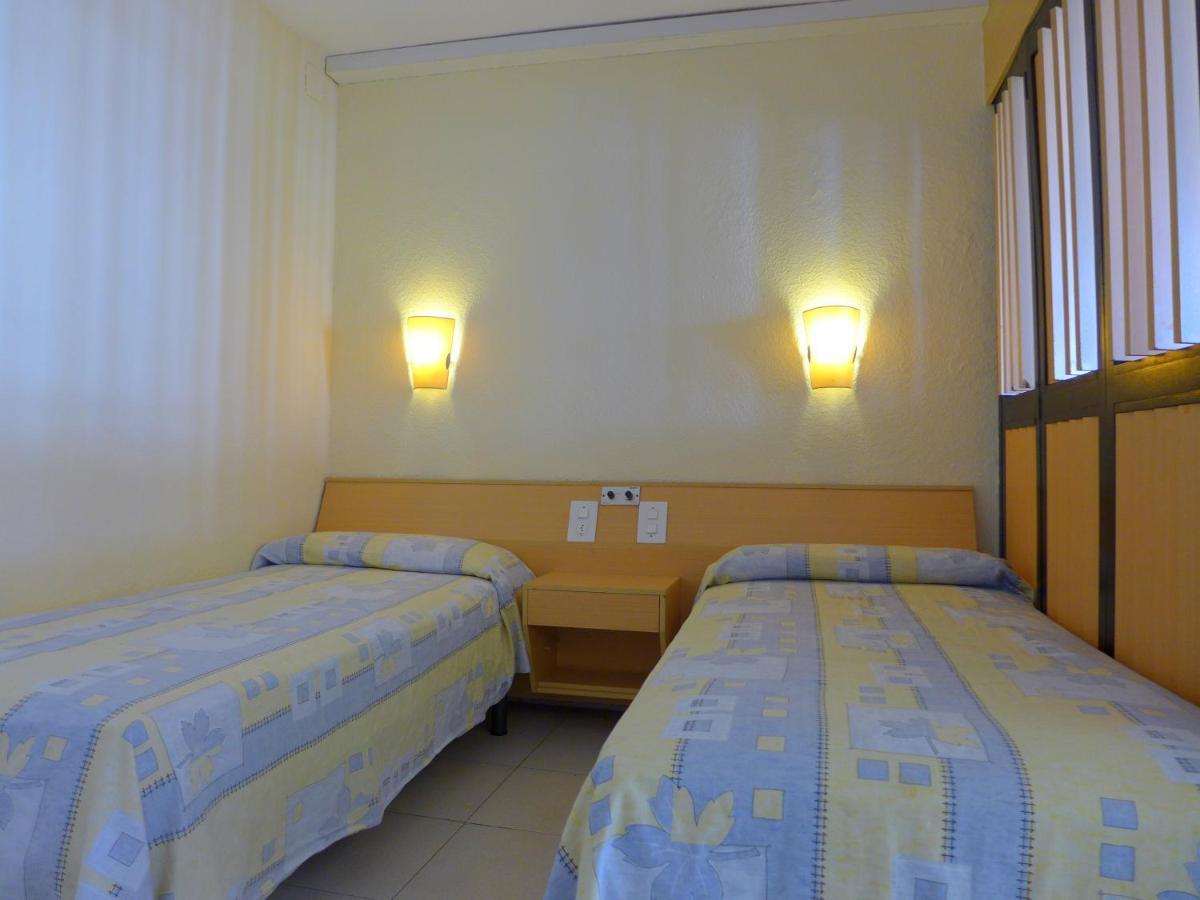 Alboran Study Apartment Салоу Екстериор снимка