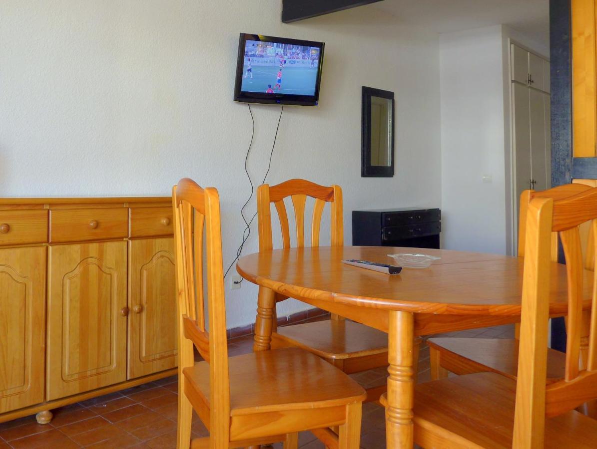 Alboran Study Apartment Салоу Екстериор снимка