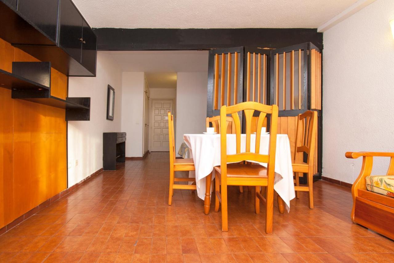 Alboran Study Apartment Салоу Екстериор снимка